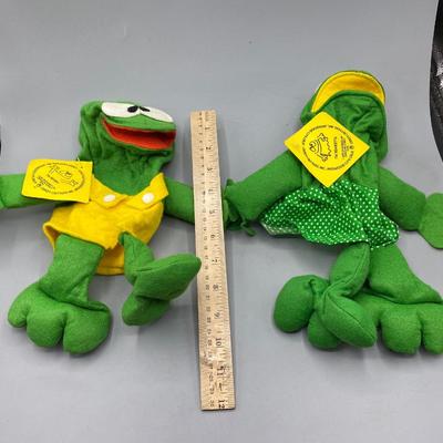 1980 Crazy Critters Frog Hand Puppets Henry & Henrietta