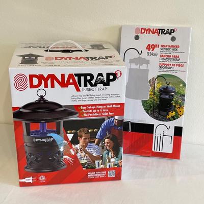DYNATRAP ~Trap & Hanger ~ NIB