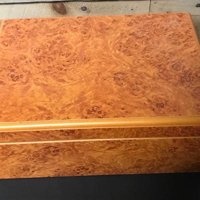 VINTAGE HUMIDOR