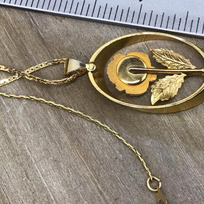 Vintage Rose Inset Oval Necklace