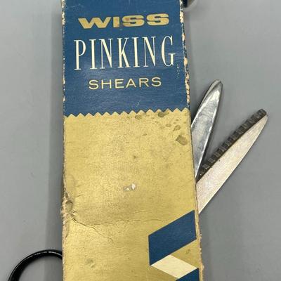 Vintage Wiss Pinking Shears CB7 Sewing Crafting Scissors with Box