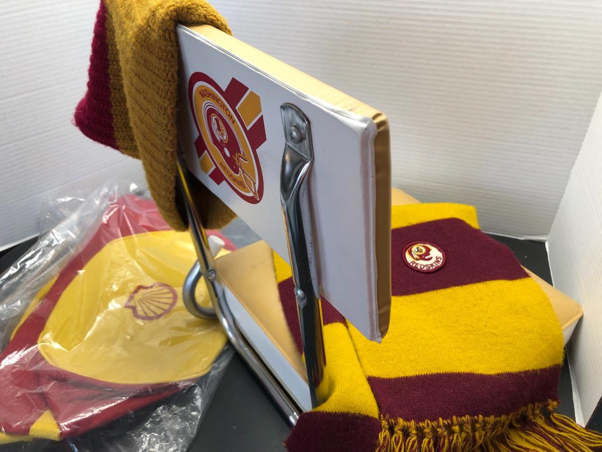 VTG Washington Redskins Stadium Bleacher Seat, Scarf, Hat & Shell Redskin  Duffle/Tote Bag Lot #0757