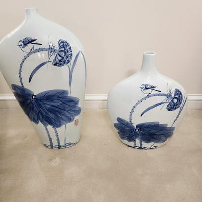 2 Decorative Blue and White Marsh Scene Vases