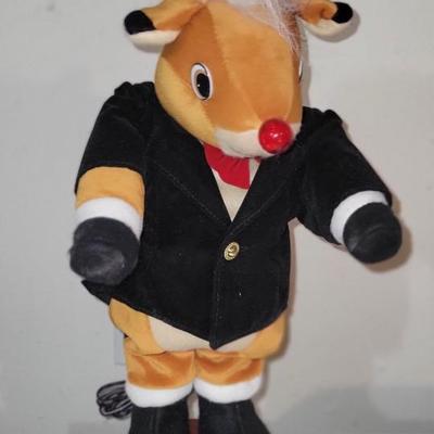 Singing and Dancing Reindeer