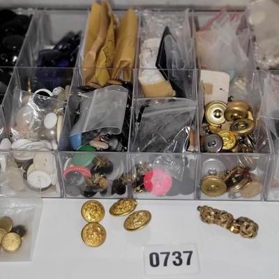 Large lot of buttons