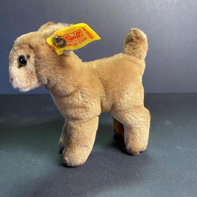 LOT 46C: Vintage Steiff Goat 1526/12, Toy  Circus Elephant & Baby
