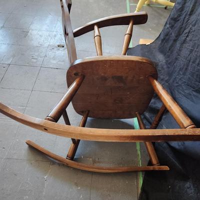 VINTAGE BENT CO SOLID WOOD ROCKING CHAIR