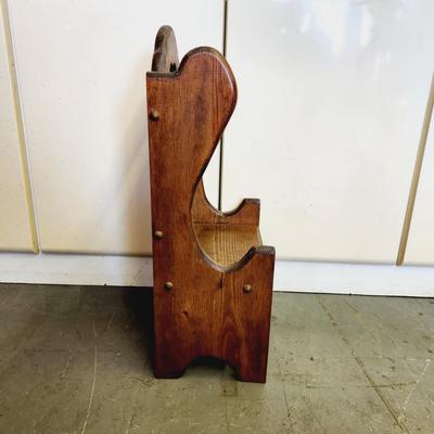 SOLID WOOD CHILDS / DOLL HEART CHAIR