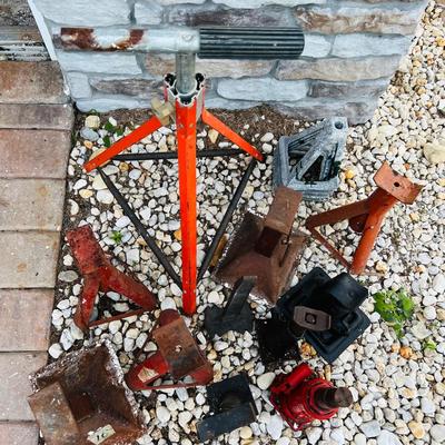 Husky Car Jack and Jack Stands (G-JM)