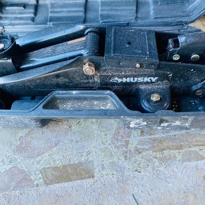 Husky Car Jack and Jack Stands (G-JM)