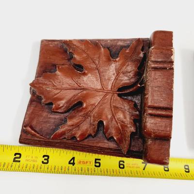 VINTAGE RESIN LEAF BOOK ENDS