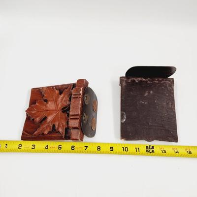 VINTAGE RESIN LEAF BOOK ENDS
