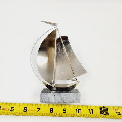 SILVER METAL PSALMS 46:10 SAIL BOAT DECOR