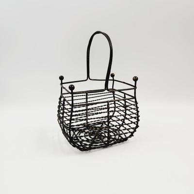METAL WIRE CHICKEN EGG GATHERING BASKET
