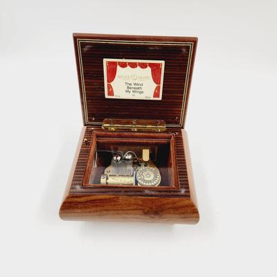 REUGE ITALIAN MUSIC BOX - WIND BENEATH MY WINGS - WORKS