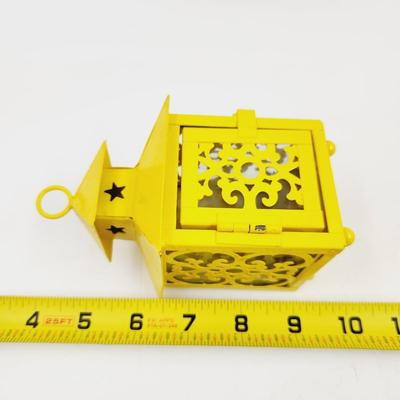 METAL YELLOW DECORATIVE HANGING CANDLE HOLDER
