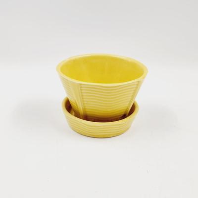 VINTAGE MCCOY YELLOW WEAVE PLANTER