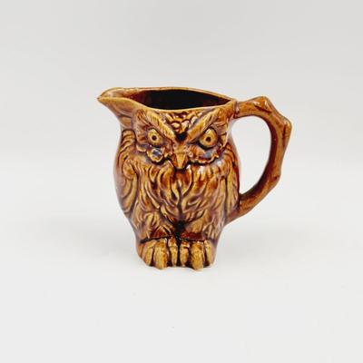 VINTAGE BROWN OWL CREAMER / PITCHER