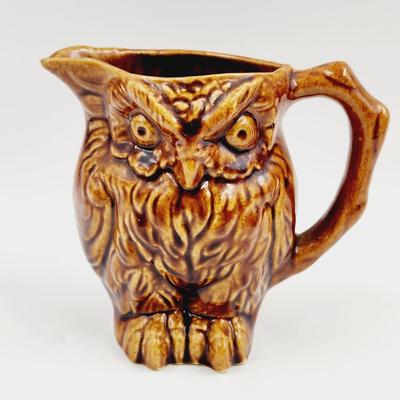 VINTAGE BROWN OWL CREAMER / PITCHER