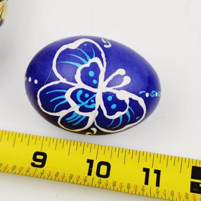 FANTASTIC HAND PAINTED REAL EGG DECOR