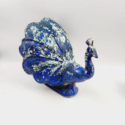 VINTAGE CHIPPY PAINT PEACOCK DECOR