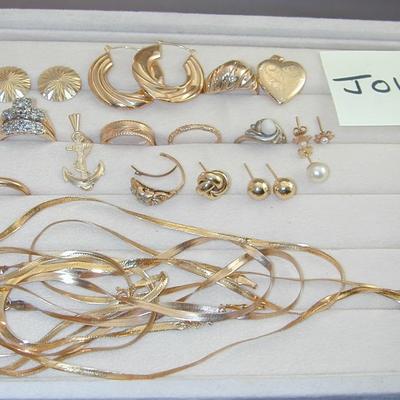 Misc Gold Lot Items In Various Conditions 18k 1.4g & 14k 46.9g Chains Are Damaged - J015