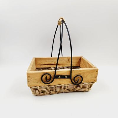 CUTE WROUGHT IRON HANDLE BASKET