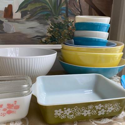 20 piece Set of Mid Century Modern serving ware plus bowls