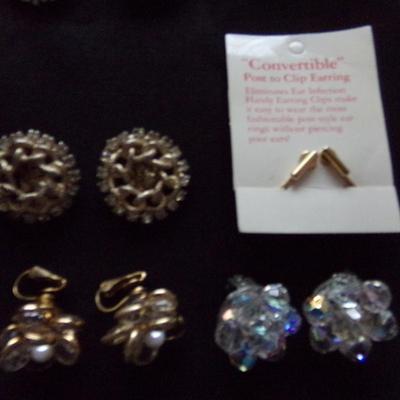 JEWELRY LOT 2; 10 SETS OF EARRINGS AND 2 BROTCHES.