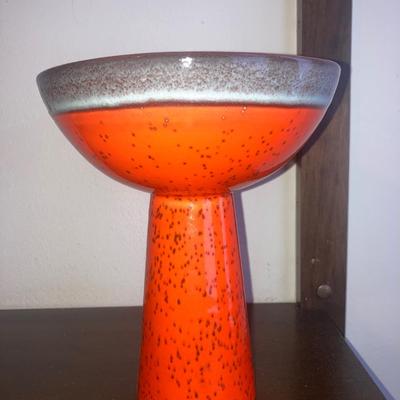 Grouping of decorative items