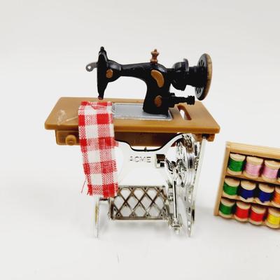 MINATURES - SEWING MACHINE W/ TABLE & THREAD CABINET