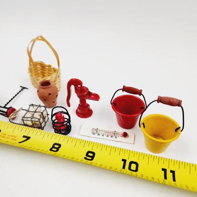 MINATURES - OUTDOOR METAL ITEMS INCLUDING EGG BASKET