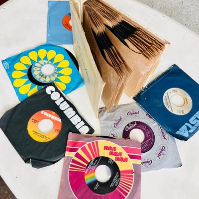 Collection of 45 Records (GR-JM)