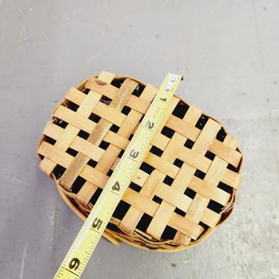 CUTE HANDLE HEART DESIGN BASKET