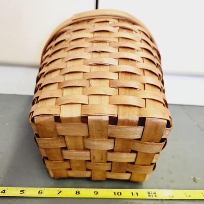 CUTE LEATHER HANDLED BASKET