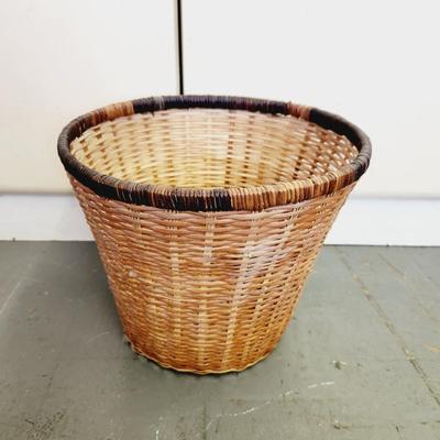 CUTE BASKET TRASH BASKET