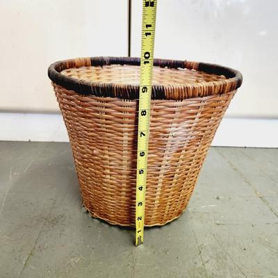 CUTE BASKET TRASH BASKET