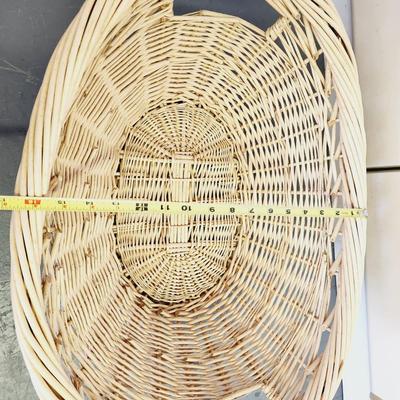 2 HANDLED LARGE WICKER BACKET