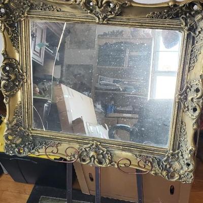 Cracked mirror