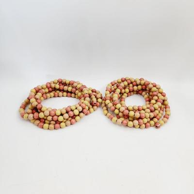 VINTAGE NATURAL WOOD PINK, YELLOW & NEUTRAL STRUNG BEADS 16 FT
