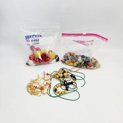VINTAGE WOODEN BEADS & SUCH CRAFTING BUNDLE