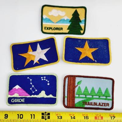 VINTAGE SCOUNTING BADGE BUNDLE
