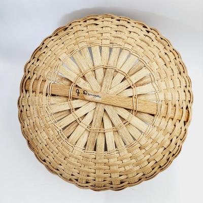 FANTASTIC COLLECTABLE SIGNED WOVEN BASKET W/ HANDLE