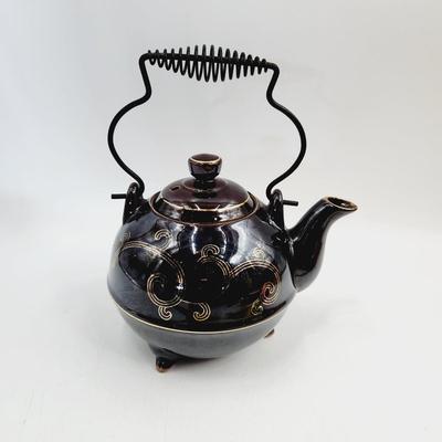 VINTAGE FRED ROBERTS CO DARK BROWN & FAUX GOLD LINED TEA POT