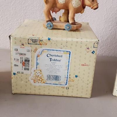 This collection has the center express snowbear the smooth sailing bear the cowbear in the Sylvia bear