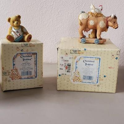 This collection has the center express snowbear the smooth sailing bear the cowbear in the Sylvia bear