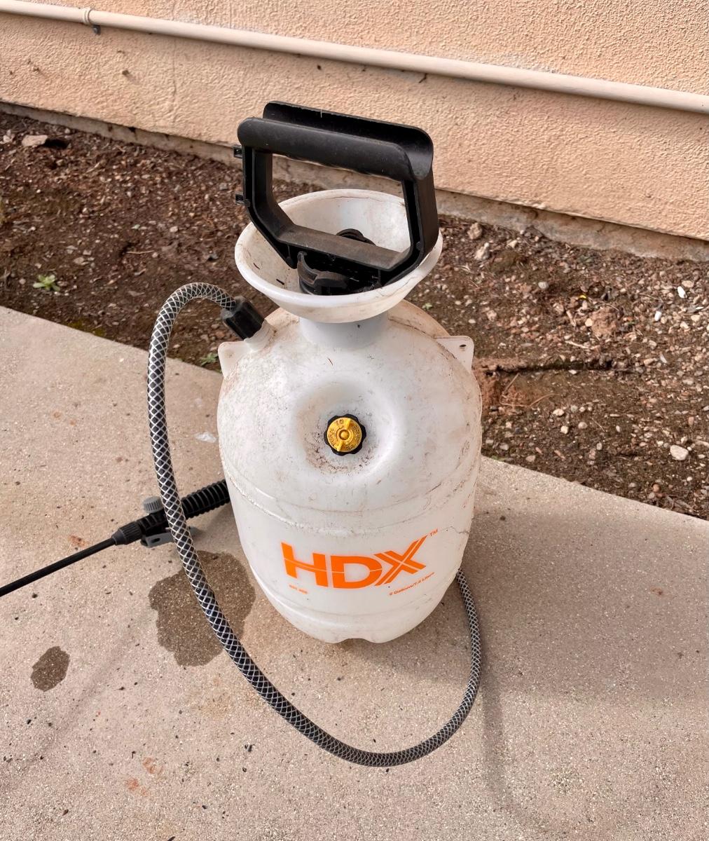 HDX 2Gallon Garden Sprayer