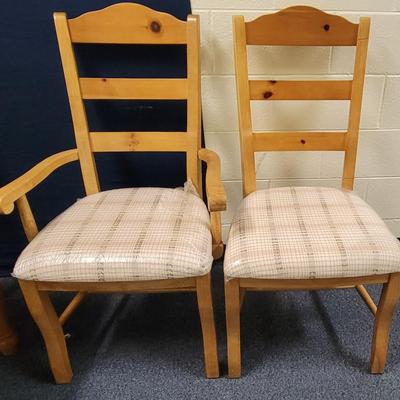 Nice Pinewood Dining Set
