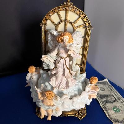 HEAVENLY ANGEL MUSIC BOX