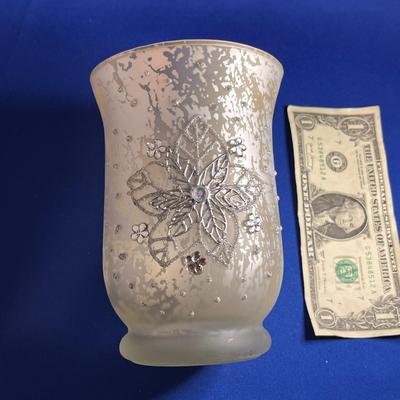FROSTED SNOWFLAKE VASE